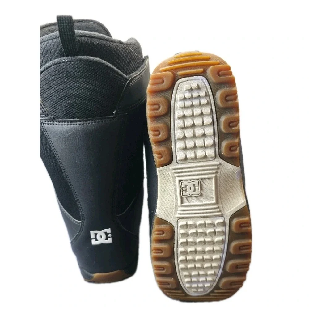DC Phase Womens Snowboard Boots Model#302802 - Size 9W  (2011 Model)